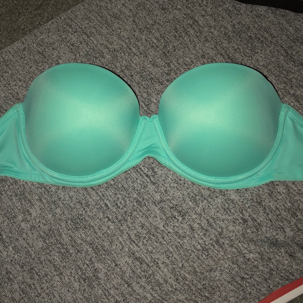Strapless Victoria’s Secret Bra